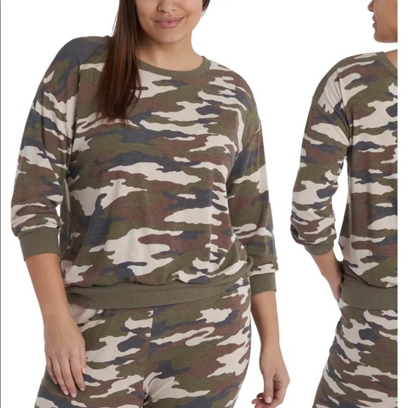 𝅺1.STATE Camo sweatshirt. NWT - Picture 1 of 2